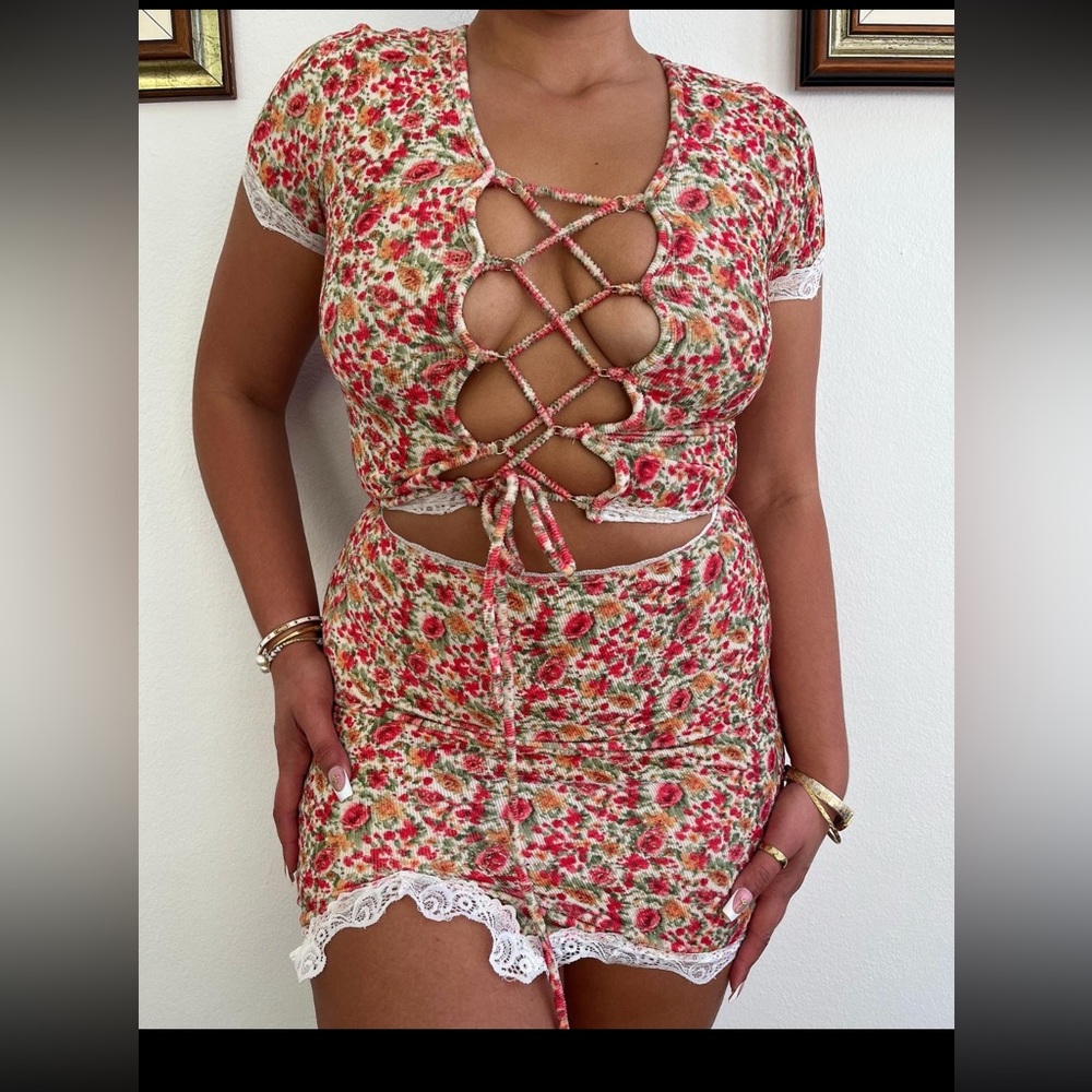 Kiki ( Pink floral corset set)